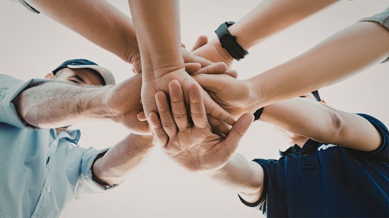 Benefits of Building Distributed Teams